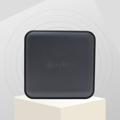 محطة شحن مكتبية فائقة السرعة من Xyklon (بقوة 93 واط)